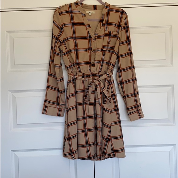 Ya Los Angeles Dresses & Skirts - Plaid Long Sleeve Dress with Cinched Waist